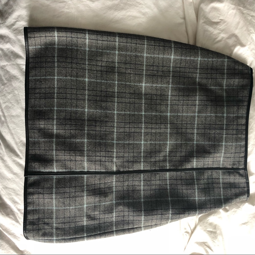 Plaid Banana Republic pencil skirt size 6